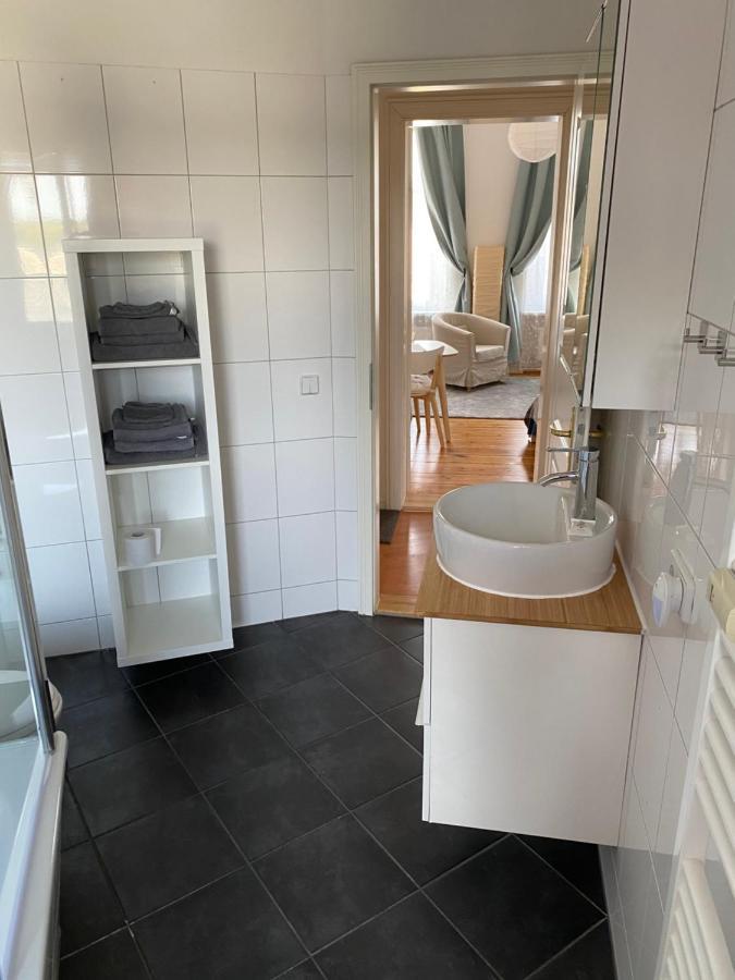 Apartment Grosszuegiges 2-zimmer-appartement Im Zentrum Von Direkt An Der Havel *