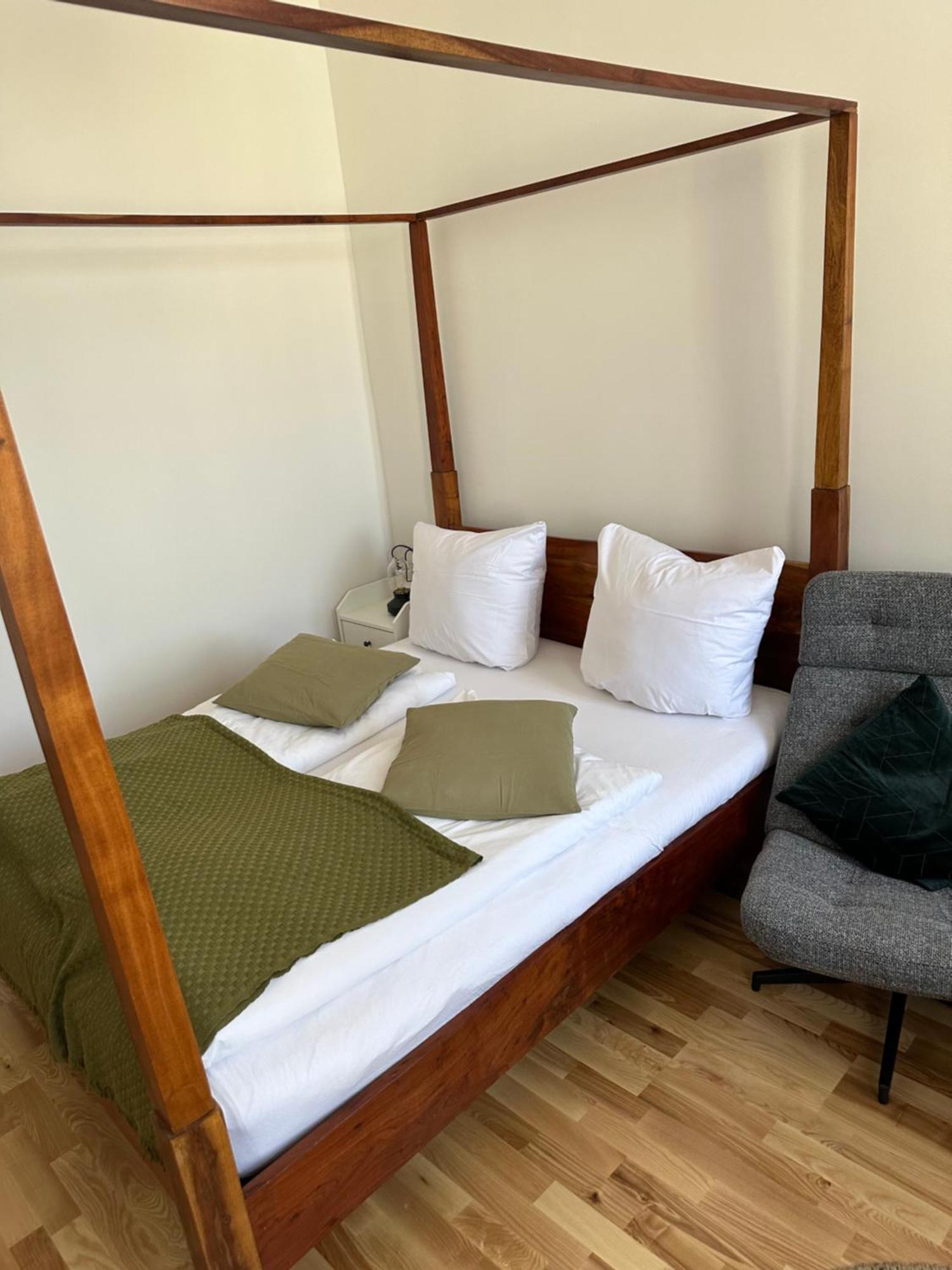 Grosszuegiges 2-zimmer-appartement Im Zentrum Von Direkt An Der Havel Apartment Potsdam